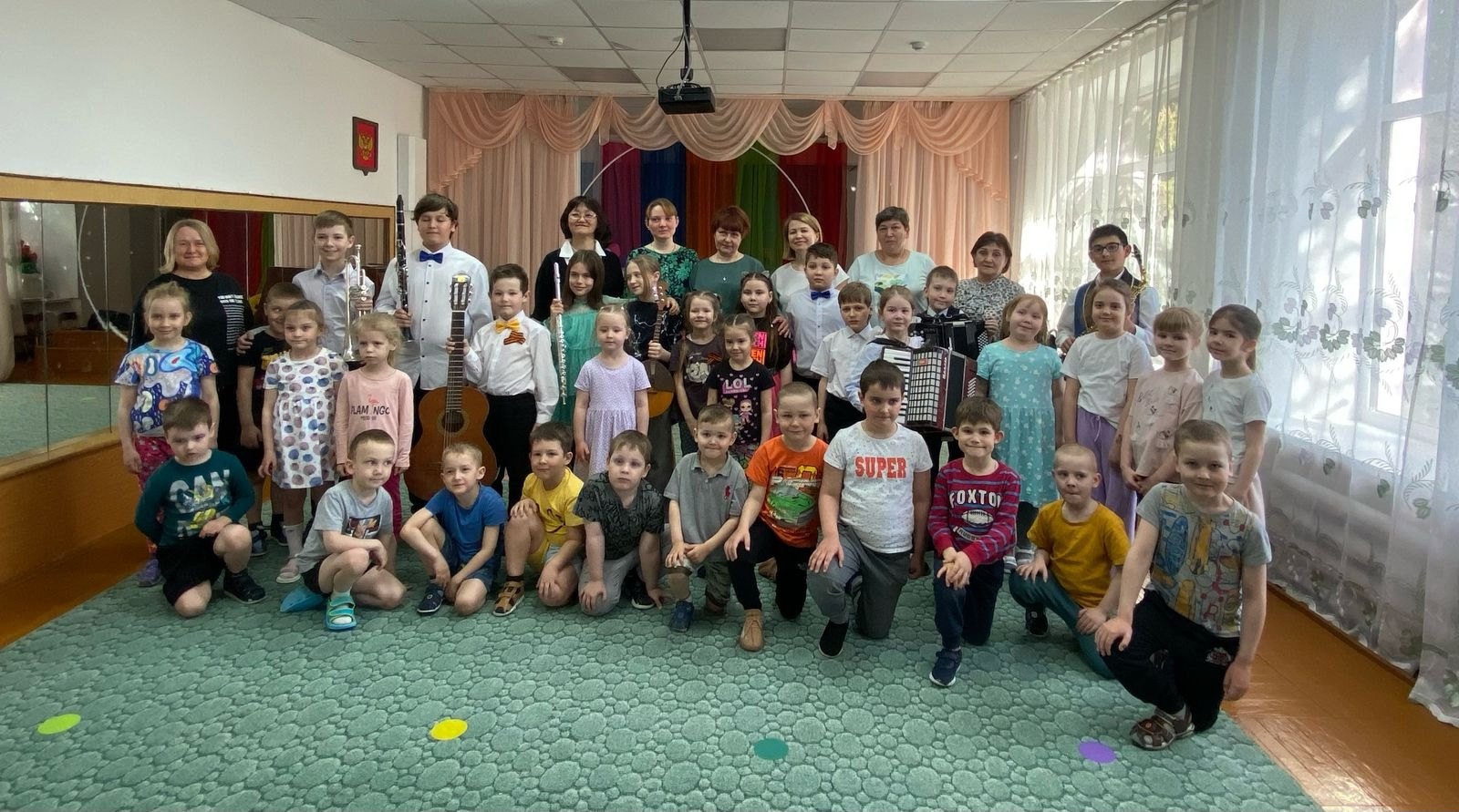 Выступление музыкальной школы в дошкольных группах..
