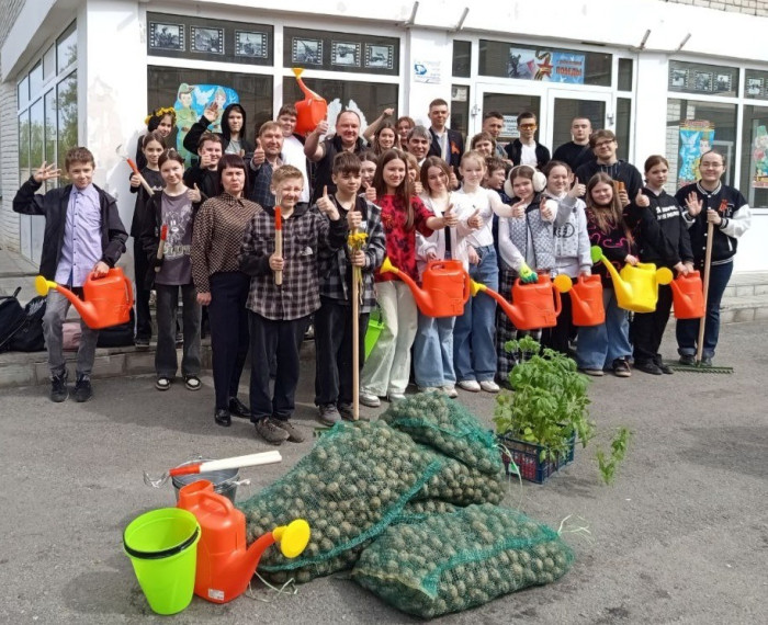 Школьный огород..